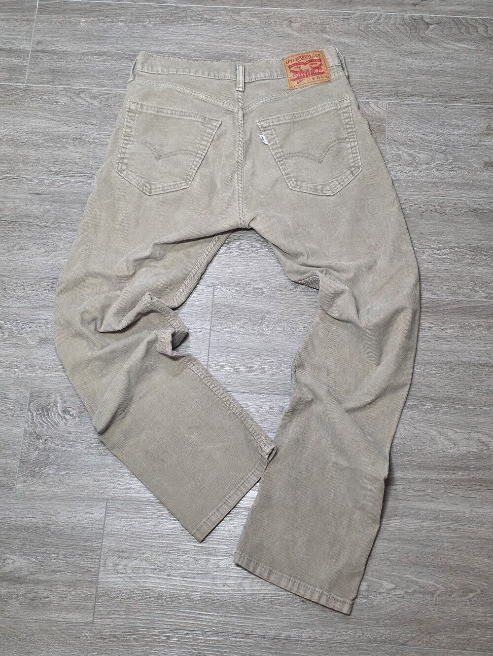 505 Levis Tan  Corduroy Jeans Mens Size 32 X 30.5 Stretch